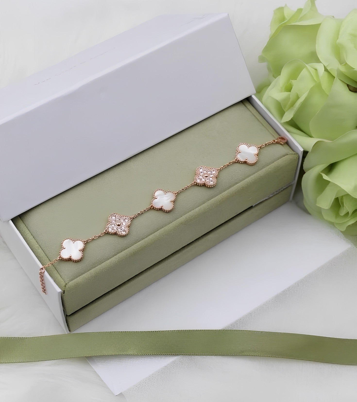 925 | White Gold Diamonds Yonca Bileklik